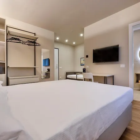 Monolocale 1 - Viale Turati, Apartman *